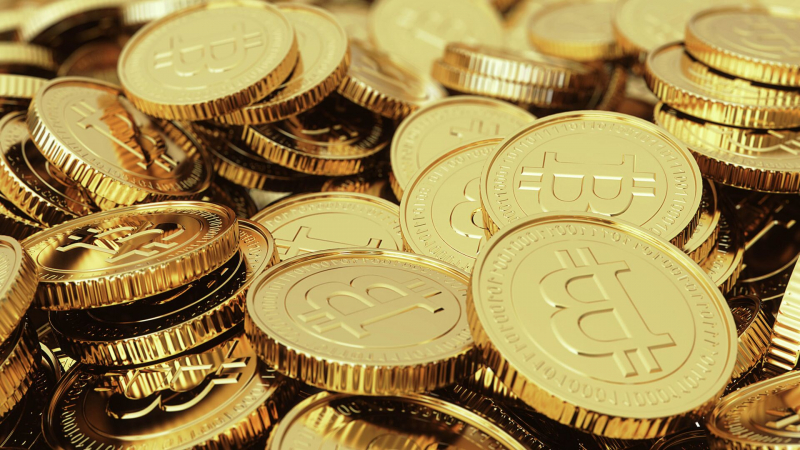 Стоимость биткоина снизилась