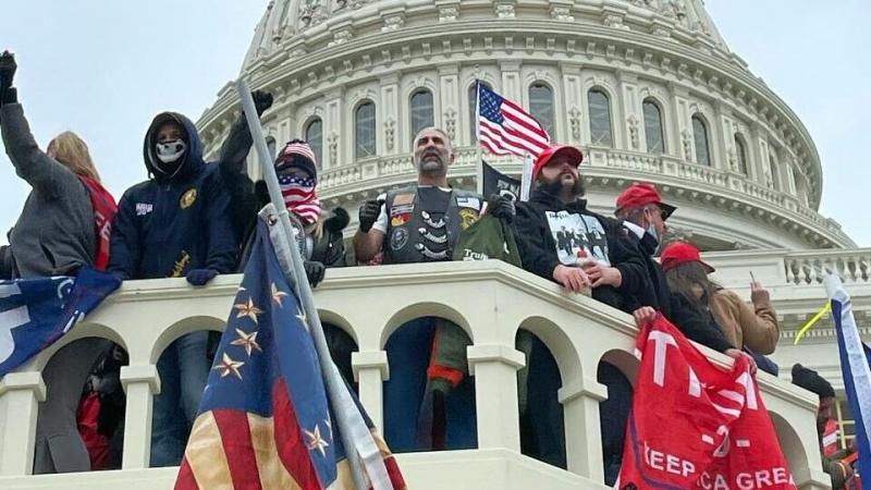 Трамп пообещал помиловать осужденных за штурм Капитолия